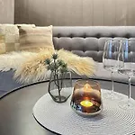Fela Mirror Designer Hideaway 1000 M Above Sea Level Aurdal